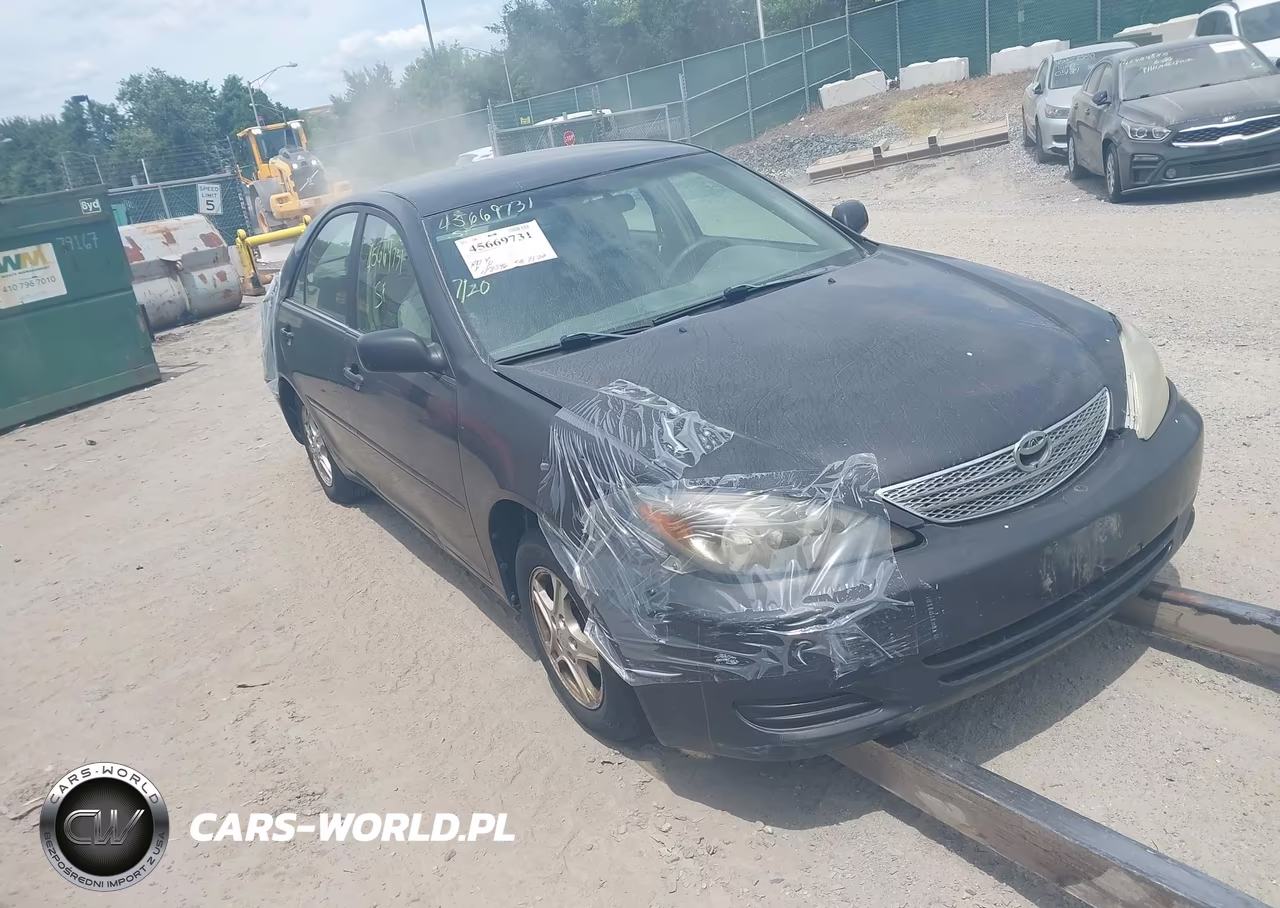 2003 Toyota Camry Le VIN:4T1BE32KX3U139278 - 17
