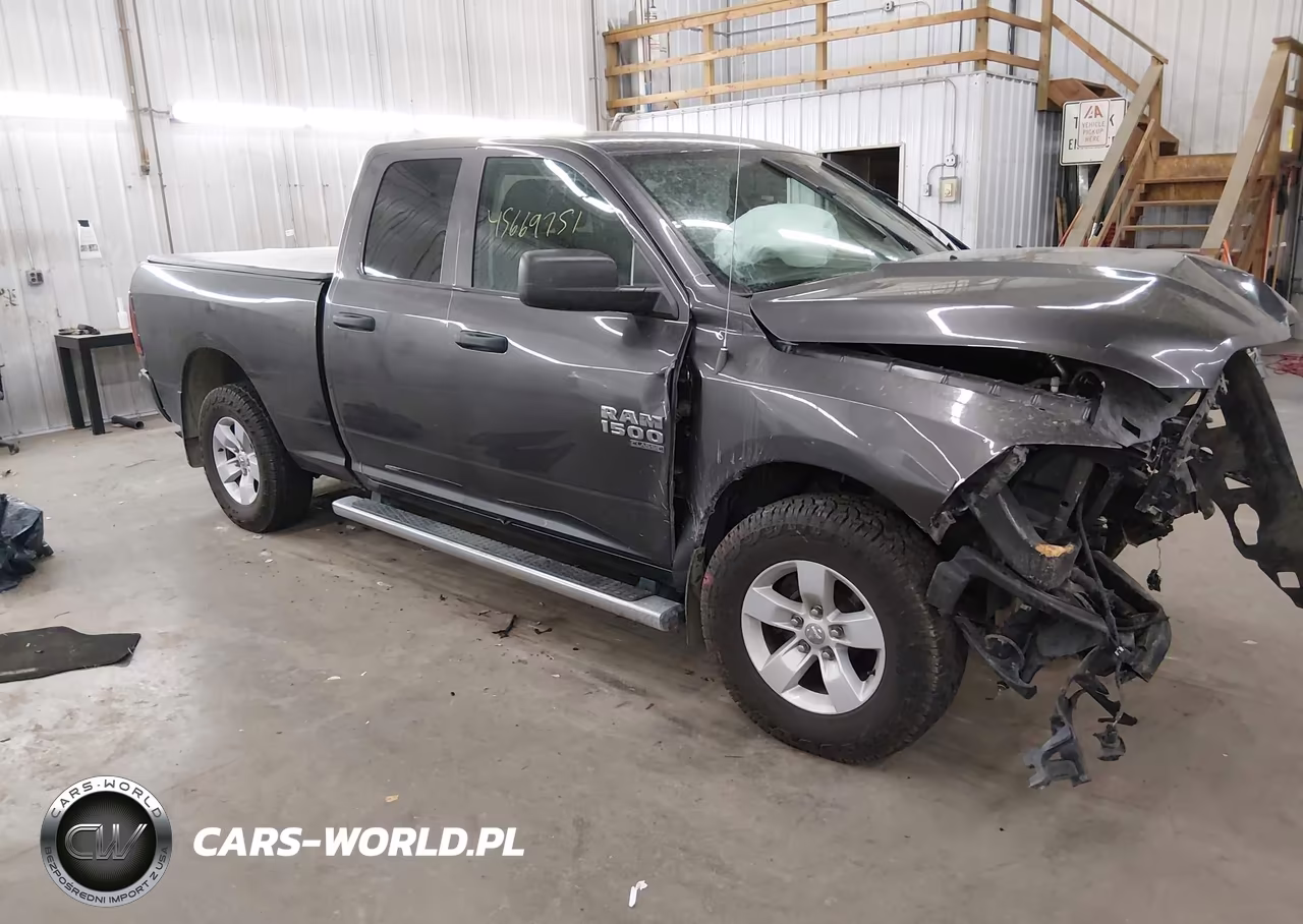 2019 Ram 1500 Classic Express 4X4 6'4 Box VIN:1C6RR7FG8KS537711 - 1