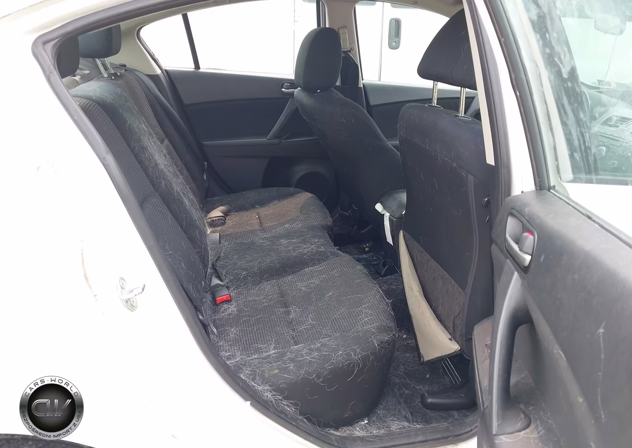 2013 Mazda Mazda3 I Sport VIN:JM1BL1UP4D1806856 - 8