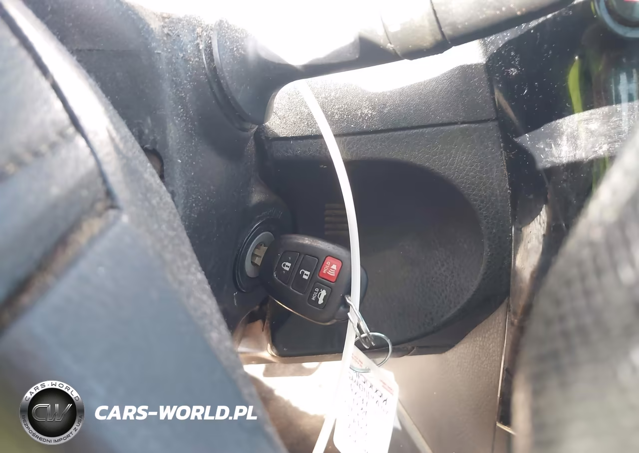 2017 Toyota Corolla Le VIN:2T1BURHE2HC899706 - 11