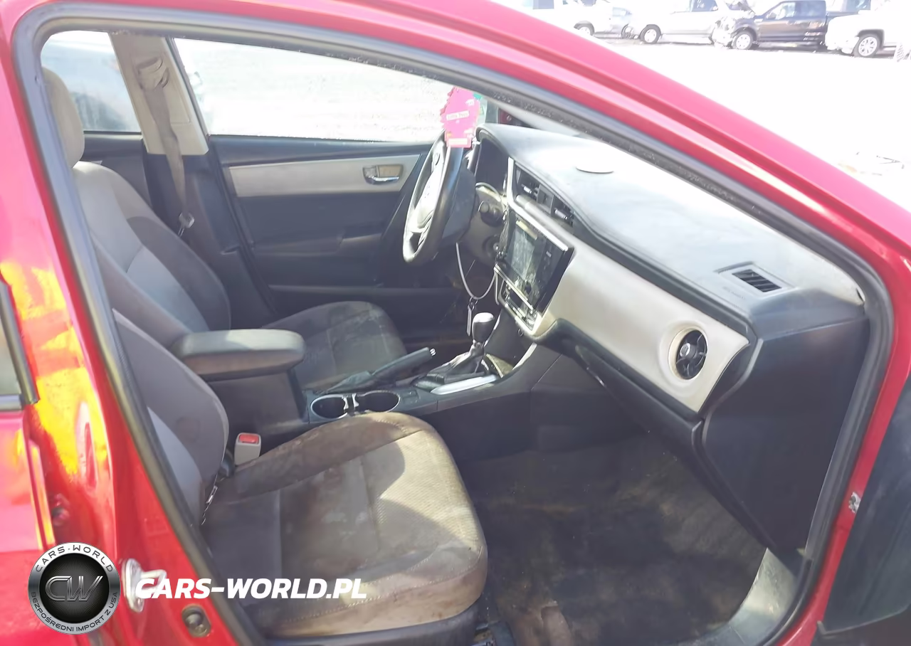 2017 Toyota Corolla Le VIN:2T1BURHE2HC899706 - 5