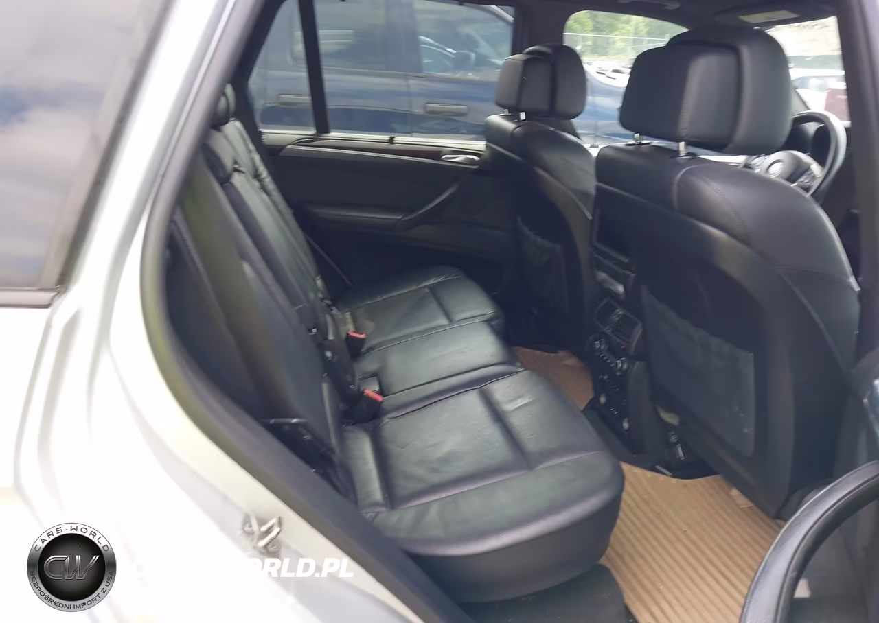 2011 BMW X5 xDrive50I VIN:5UXZV8C58BLL67940 - 8