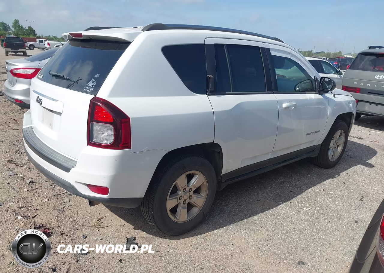 2015 Jeep Compass Sport VIN:1C4NJCBA6FD190821 - 4