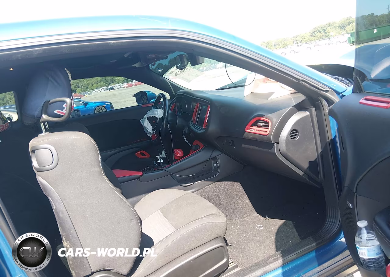2020 Dodge Challenger R-T Scat Pack VIN:2C3CDZFJXLH235810 - 5