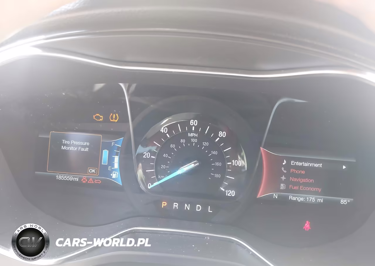 2018 Ford Fusion Hybrid Titanium VIN:3FA6P0RU9JR140955 - 7