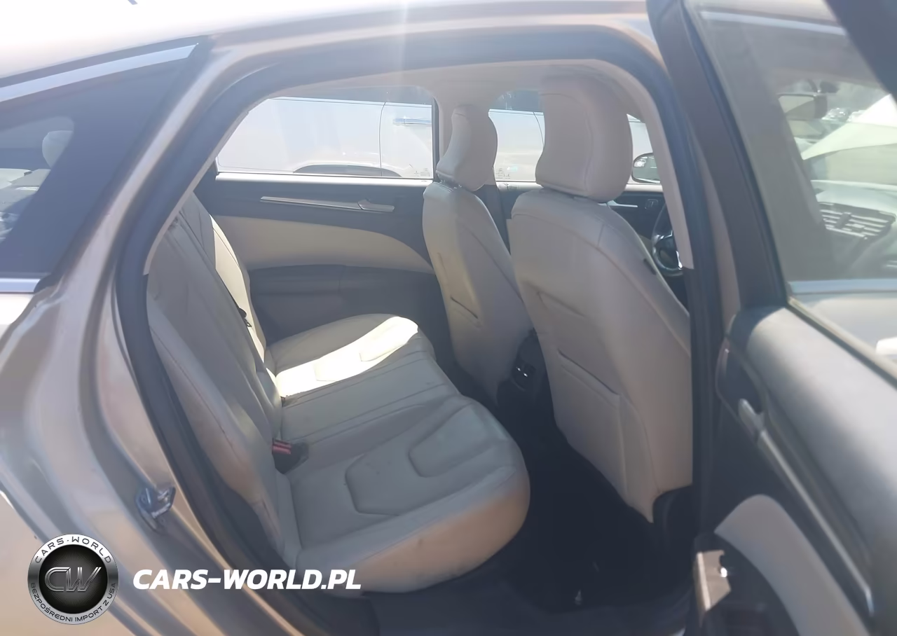 2018 Ford Fusion Hybrid Titanium VIN:3FA6P0RU9JR140955 - 8