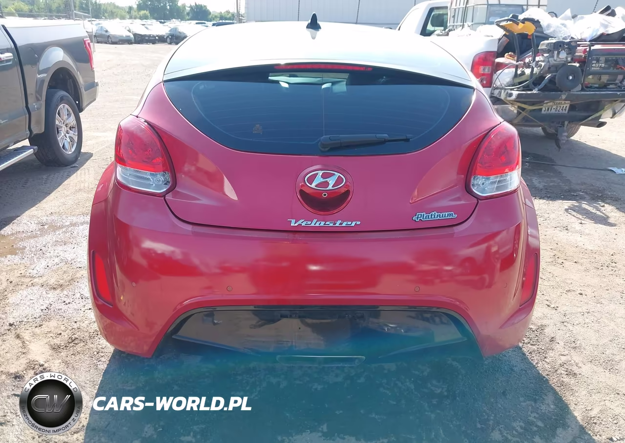 2016 Hyundai Veloster VIN:KMHTC6AD0GU289100 - 16