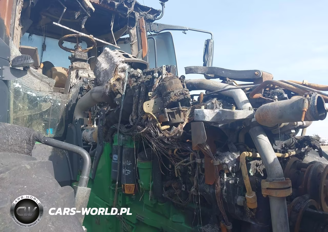 2019 John Deere Tractor VIN:1RW8370RAKD142633 - 10