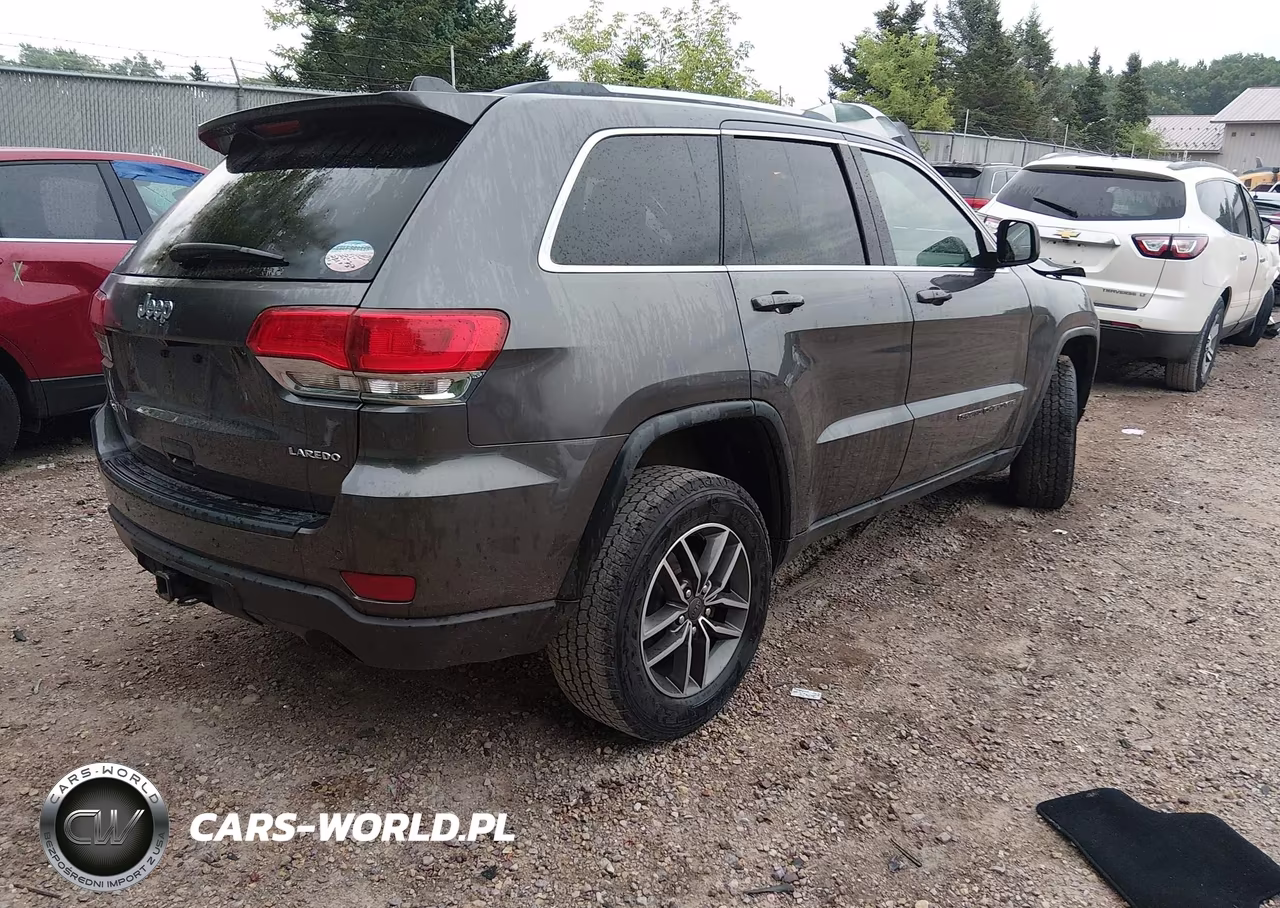2019 Jeep Grand Cherokee Laredo E 4X4 VIN:1C4RJFAG6KC835217 - 4
