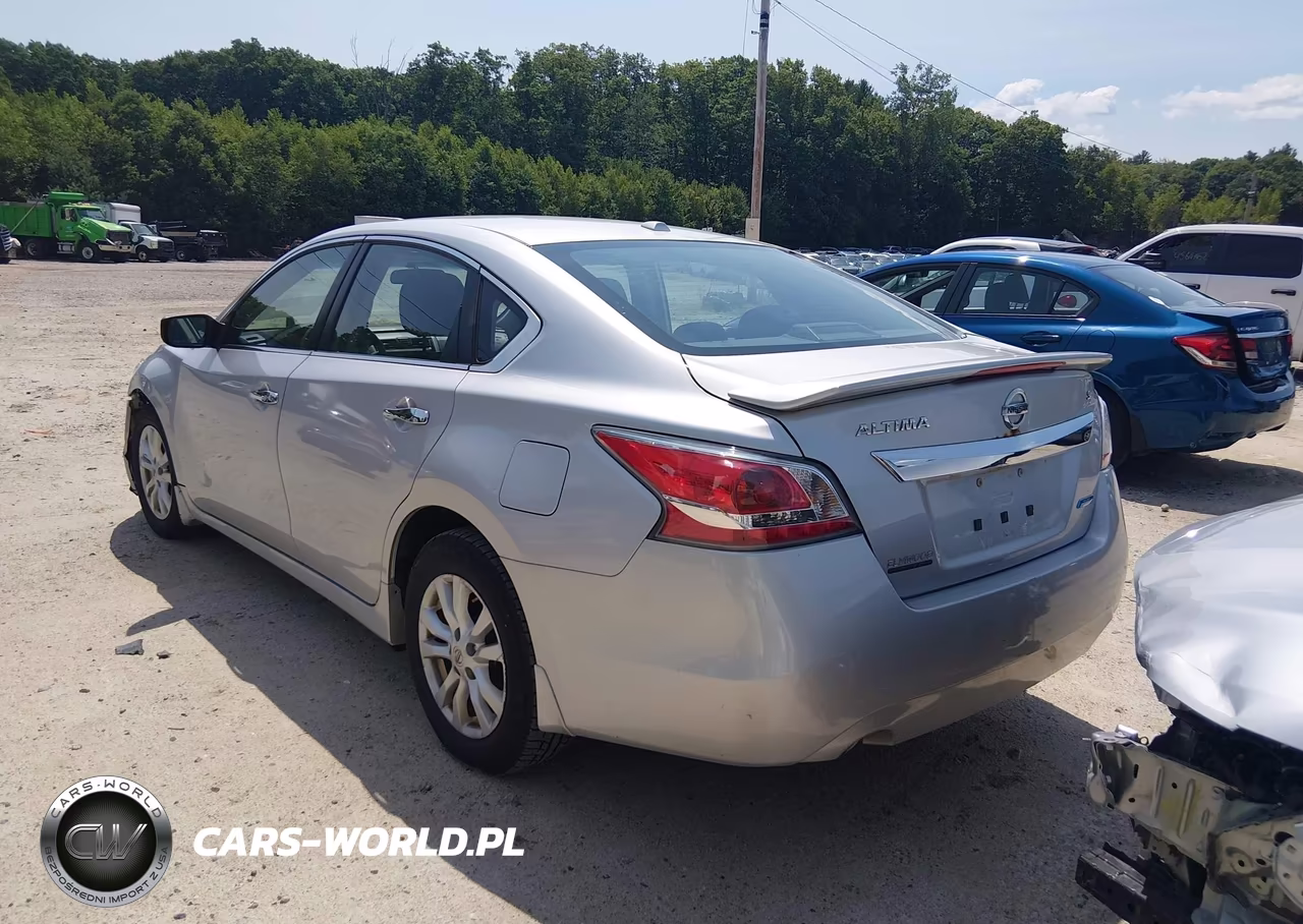 2014 Nissan Altima 2.5 VIN:1N4AL3AP0EN257779 - 3
