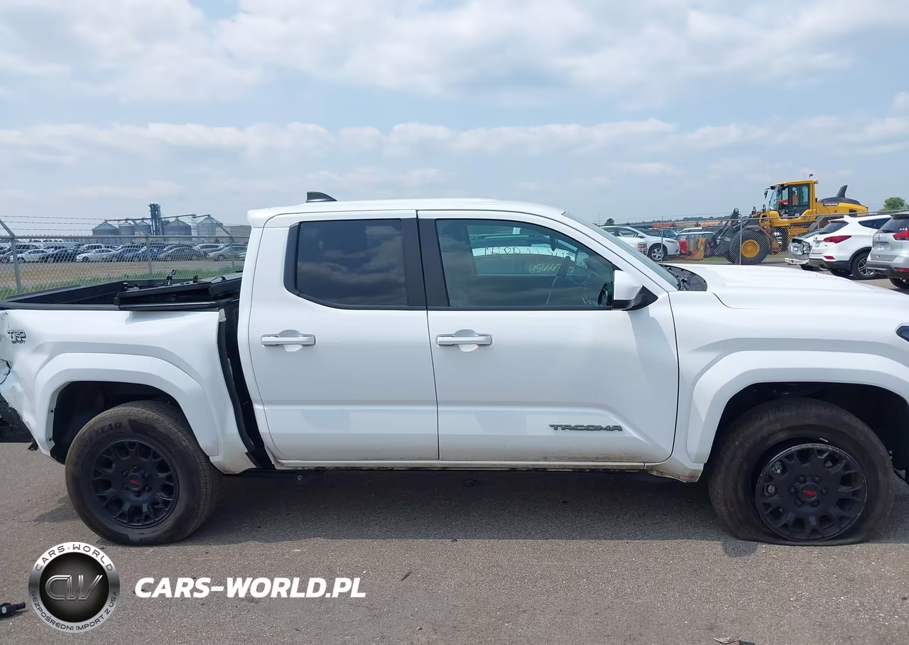 2025 Toyota Tacoma Trd Sport VIN:3TMLB5JN0SM157400 - 14