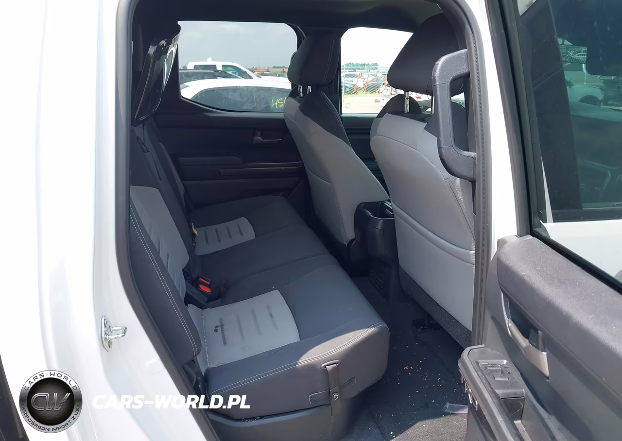 2025 Toyota Tacoma Trd Sport VIN:3TMLB5JN0SM157400 - 8