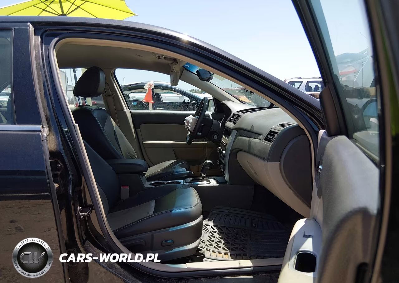 2010 Mercury Milan Premier VIN:3MEHM0JG3AR660570 - 5
