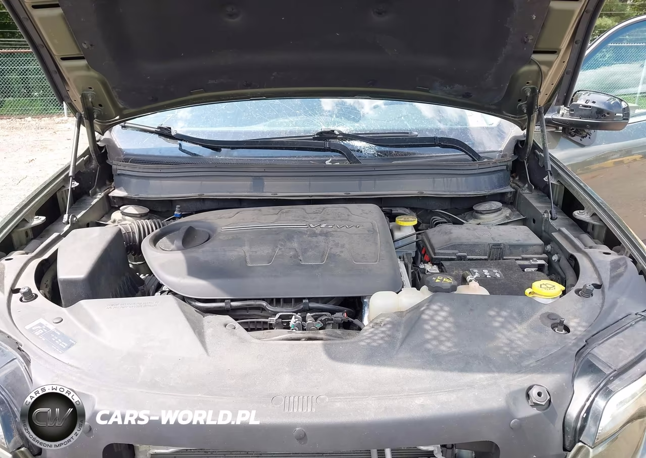2019 Jeep Cherokee Latitude 4X4 VIN:1C4PJMCX8KD471613 - 10