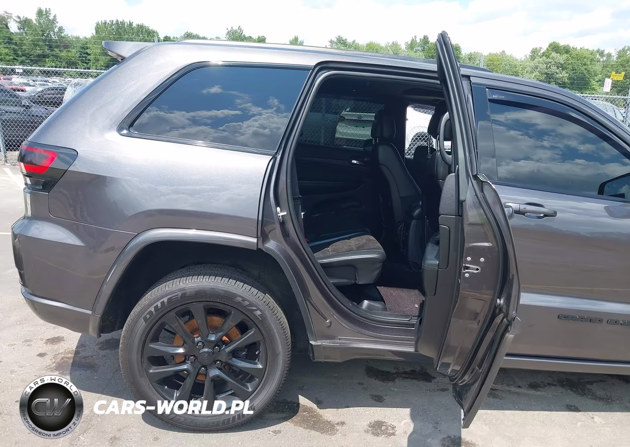 2019 Jeep Grand Cherokee Altitude 4X4 VIN:1C4RJFAG3KC546120 - 8