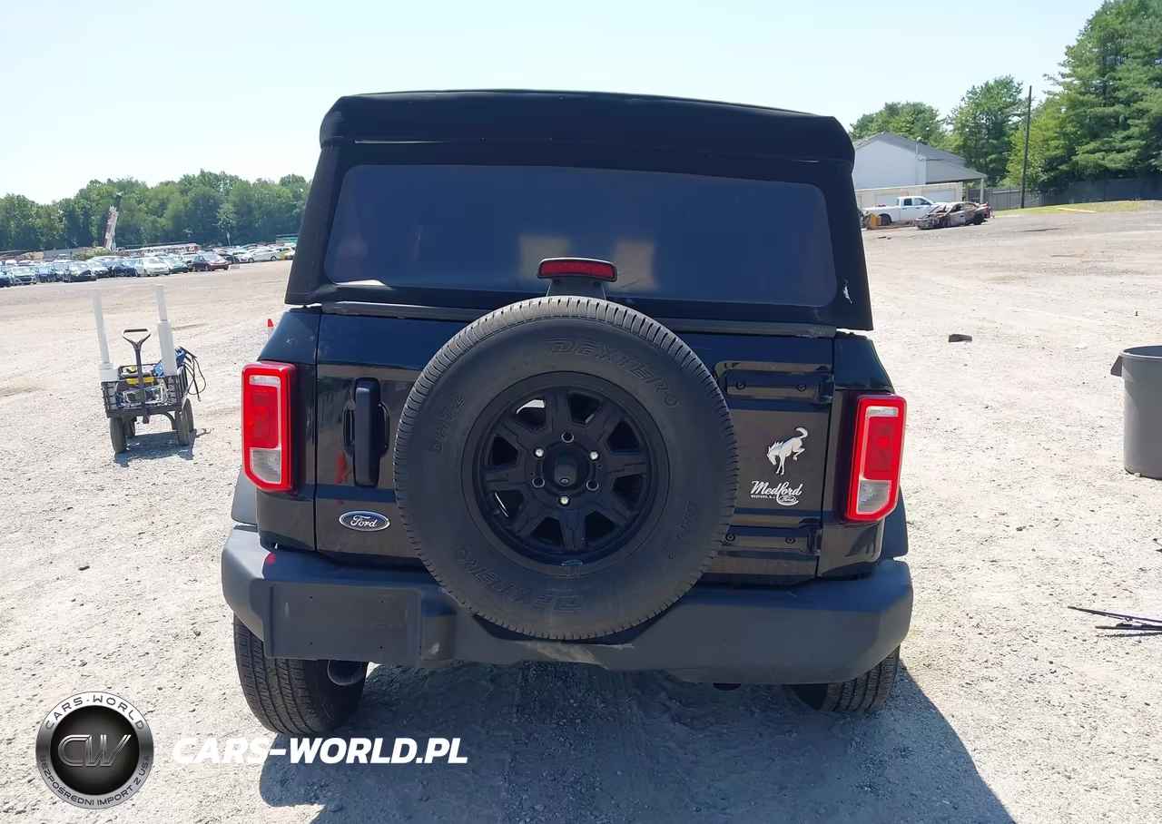 2021 Ford Bronco VIN:1FMDE5BH8MLA72258 - 17