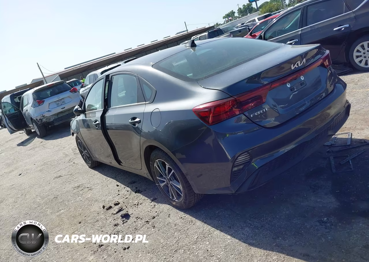 2024 Kia Forte Lxs VIN:3KPF24AD2RE784571 - 3
