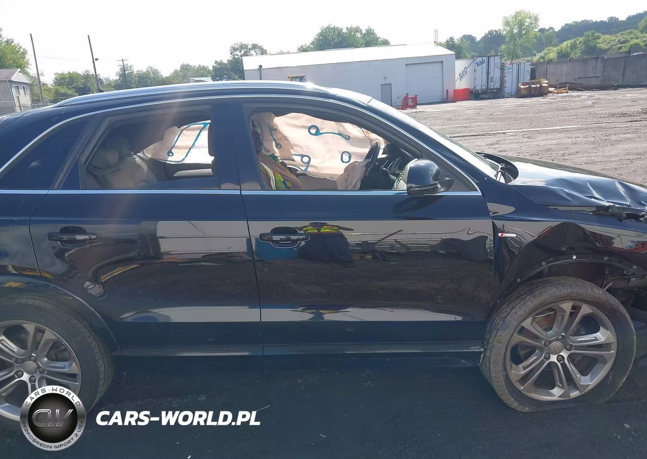 2016 Audi Q3 2.0T Premium Plus VIN:WA1GFCFS1GR005439 - 13