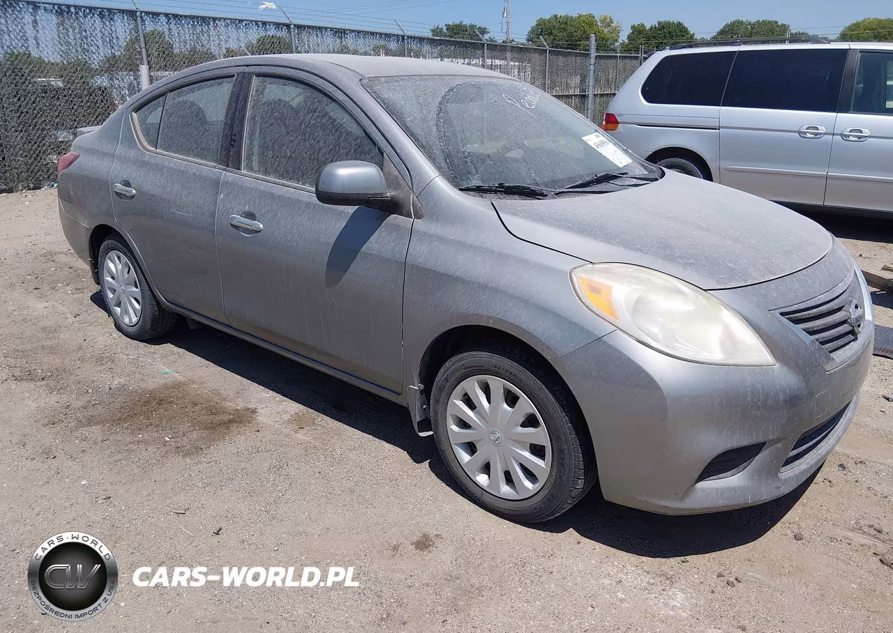2014 Nissan Versa 1.6 Sv – zdjęcie 1 z 11