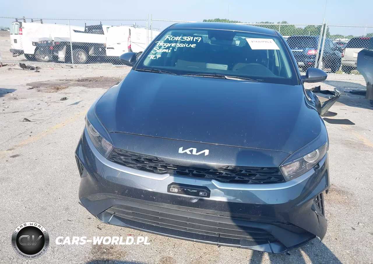 2024 Kia Forte Lxs VIN:3KPF24AD6RE778076 - 12