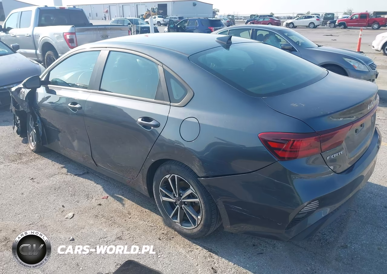 2024 Kia Forte Lxs VIN:3KPF24AD6RE778076 - 3