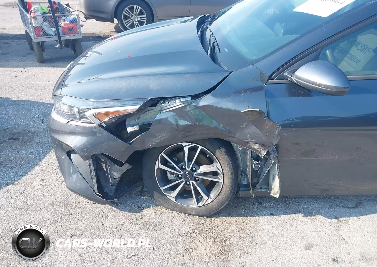 2024 Kia Forte Lxs VIN:3KPF24AD6RE778076 - 6
