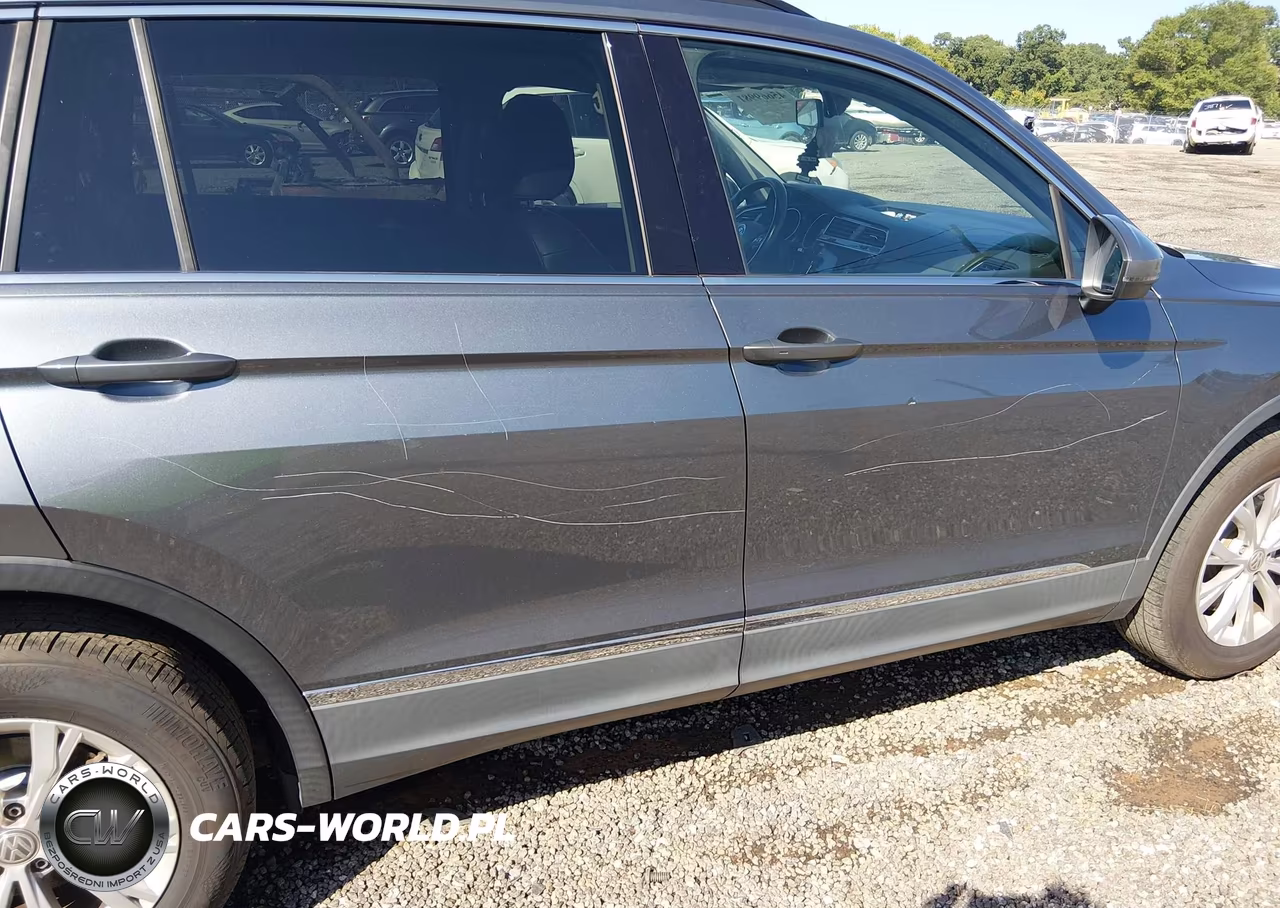 2018 Volkswagen Tiguan 2.0T Se-2.0T Sel VIN:3VV2B7AX2JM171114 - 18
