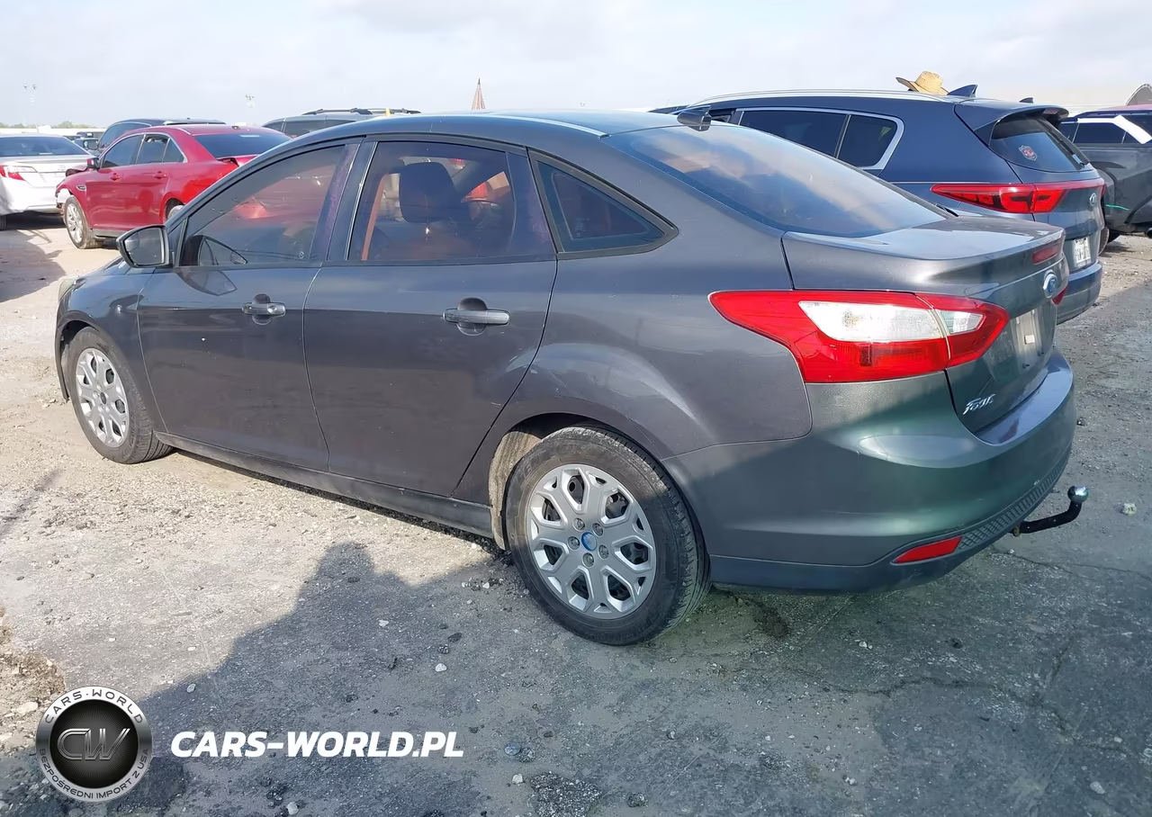 2012 Ford Focus Se VIN:1FAHP3F29CL217211 - 3