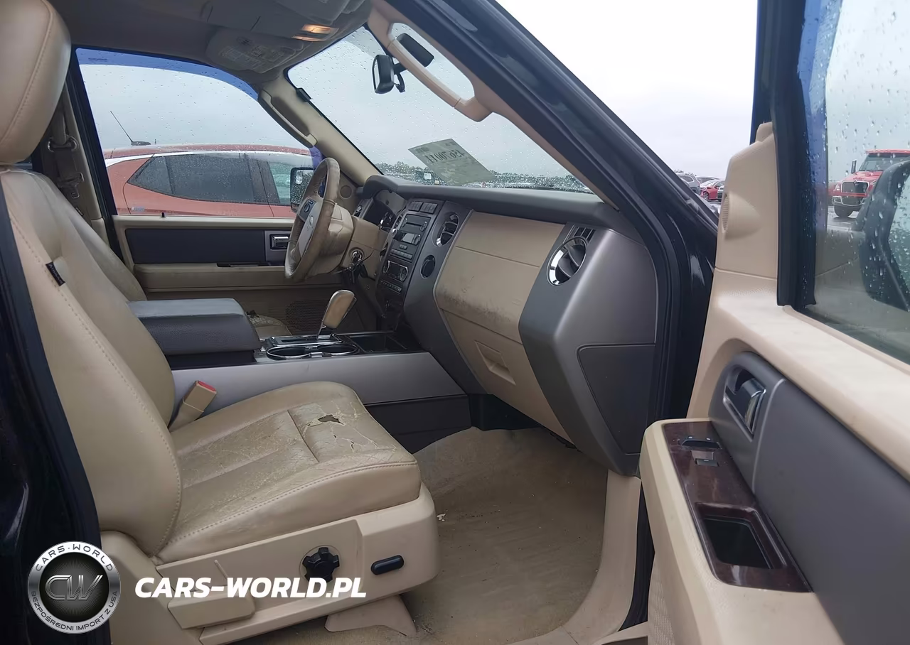 2012 Ford Expedition Xlt VIN:1FMJU1J53CEF05820 - 5
