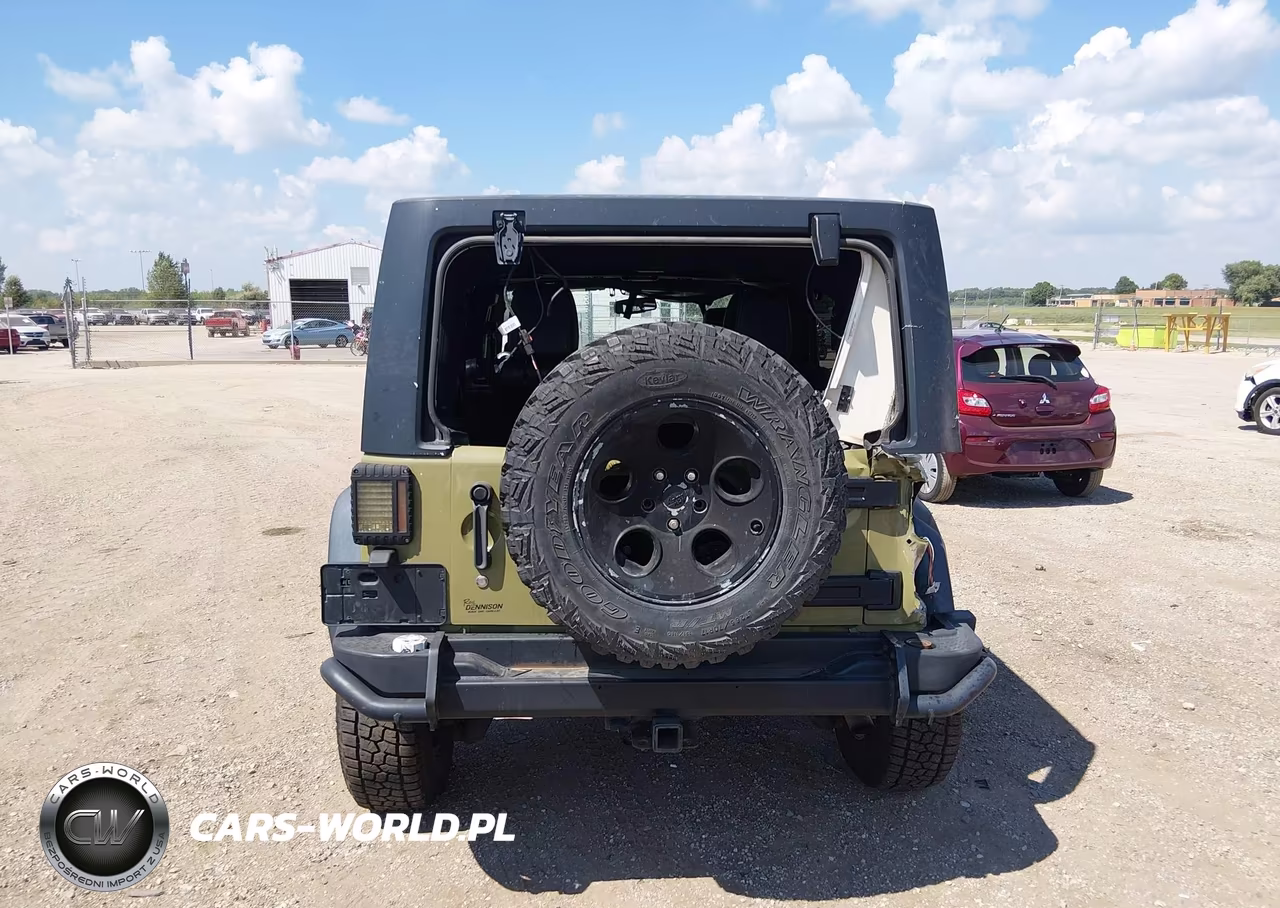 2013 Jeep Wrangler Unlimited Freedom Edition VIN:1C4BJWDGXDL618527 - 17