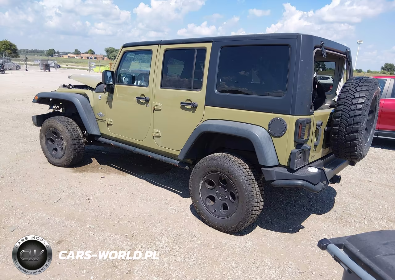 2013 Jeep Wrangler Unlimited Freedom Edition VIN:1C4BJWDGXDL618527 - 3