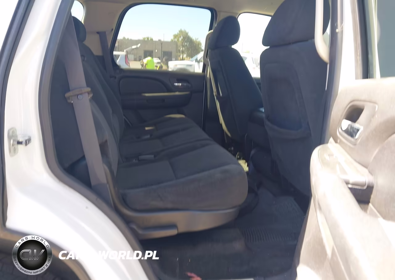 2007 Chevrolet Tahoe Ls VIN:1GNFC13J17J146155 - 8