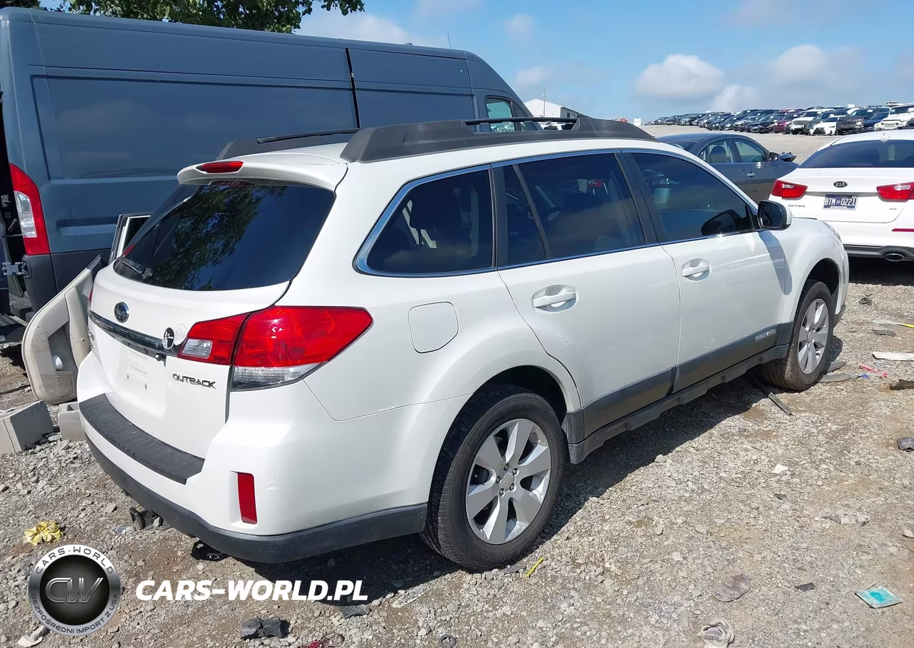 2010 Subaru Outback 2.5I Premium VIN:4S4BRCCC2A3350456 - 4