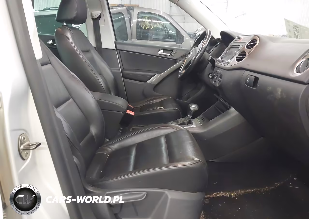 2010 Volkswagen Tiguan Se VIN:WVGBV7AX6AW000769 - 5