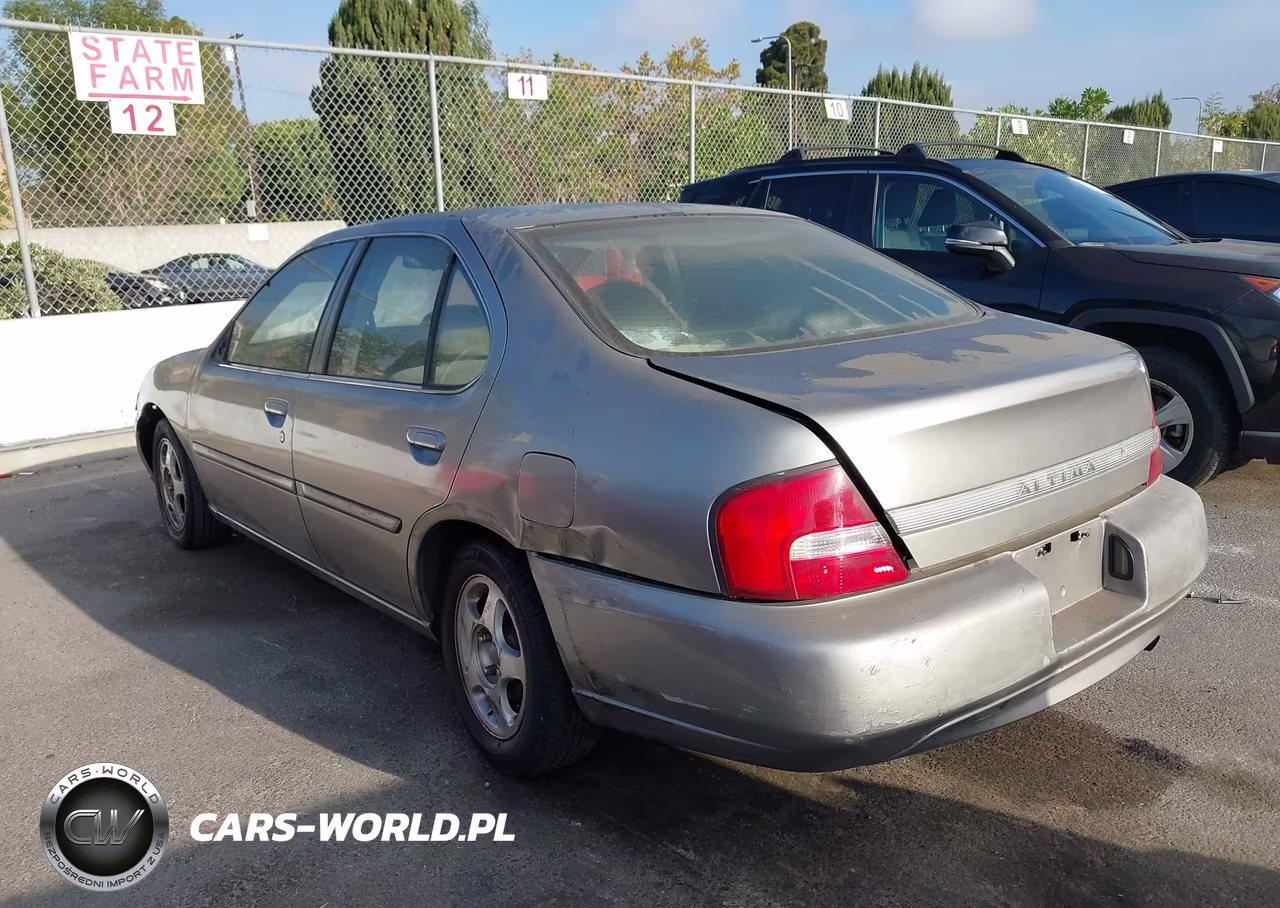 2000 Nissan Altima Gle-Gxe-Se-Xe VIN:1N4DL01D0YC117748 - 3