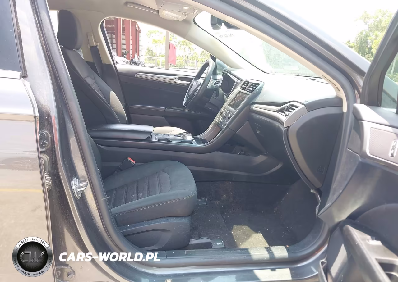 2020 Ford Fusion Se VIN:3FA6P0HD2LR235975 - 5