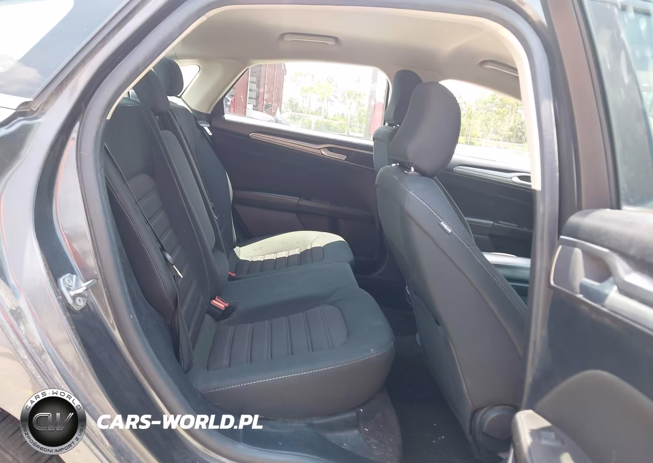 2020 Ford Fusion Se VIN:3FA6P0HD2LR235975 - 8