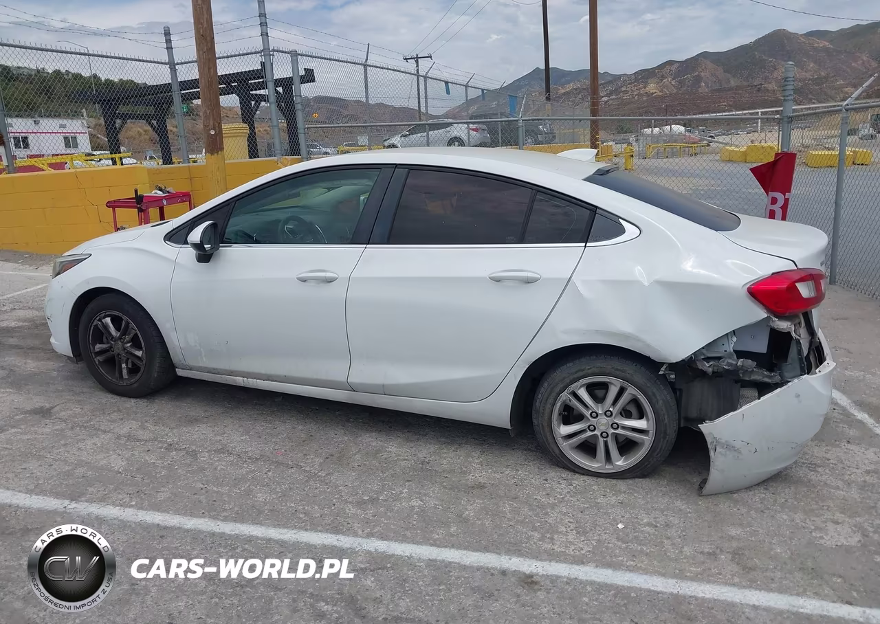 2018 Chevrolet Cruze Lt Auto VIN:1G1BE5SM7J7179162 - 14