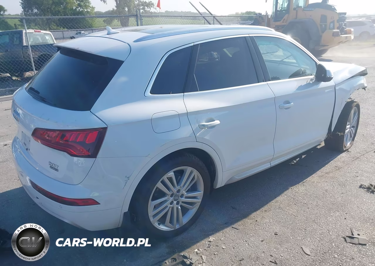 2018 Audi Q5 2.0T Premium-2.0T Tech Premium VIN:WA1CNAFY6J2227663 - 4