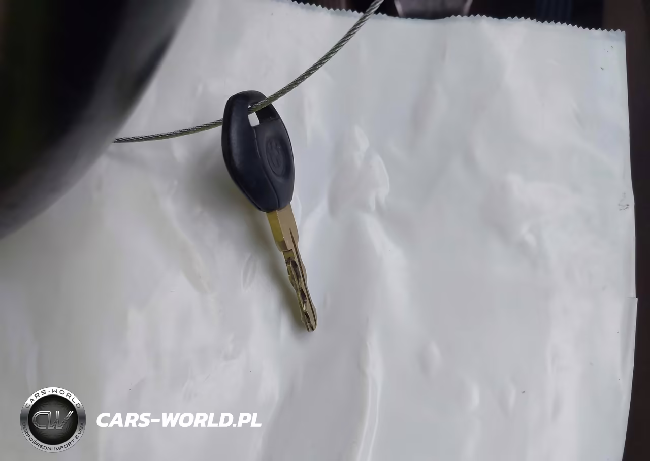 1998 BMW Z3 2.8 VIN:4USCJ333XWLG20702 - 11