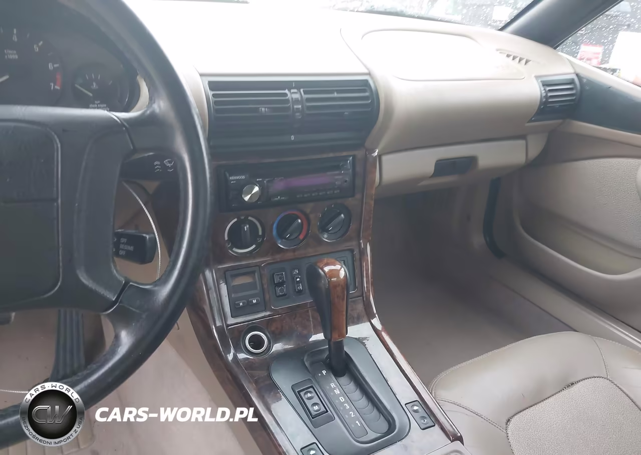 1998 BMW Z3 2.8 VIN:4USCJ333XWLG20702 - 21