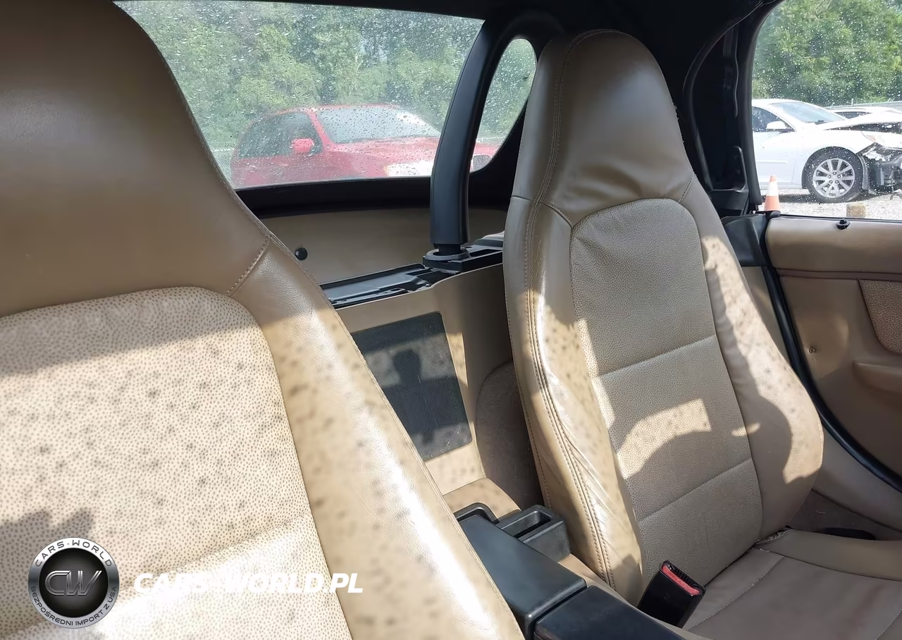 1998 BMW Z3 2.8 VIN:4USCJ333XWLG20702 - 8