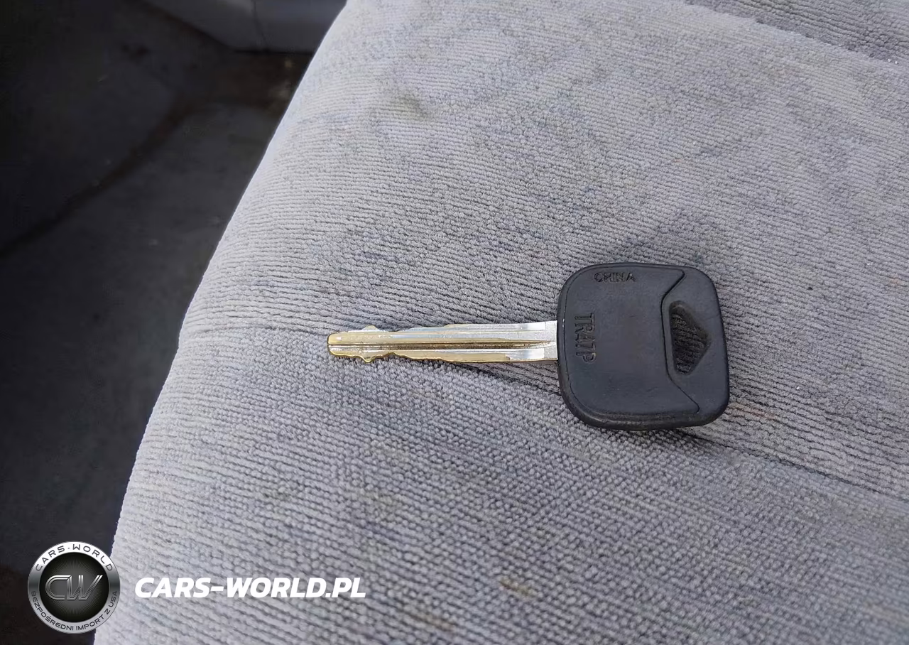 2000 Toyota Sienna Le VIN:4T3ZF13C8YU302340 - 11