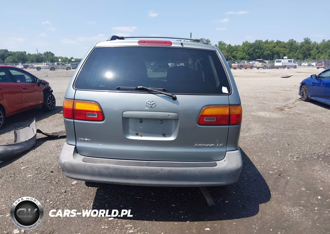 2000 Toyota Sienna Le VIN:4T3ZF13C8YU302340 - 17