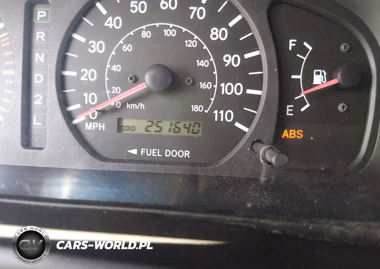 2000 Toyota Sienna Le VIN:4T3ZF13C8YU302340 - 7
