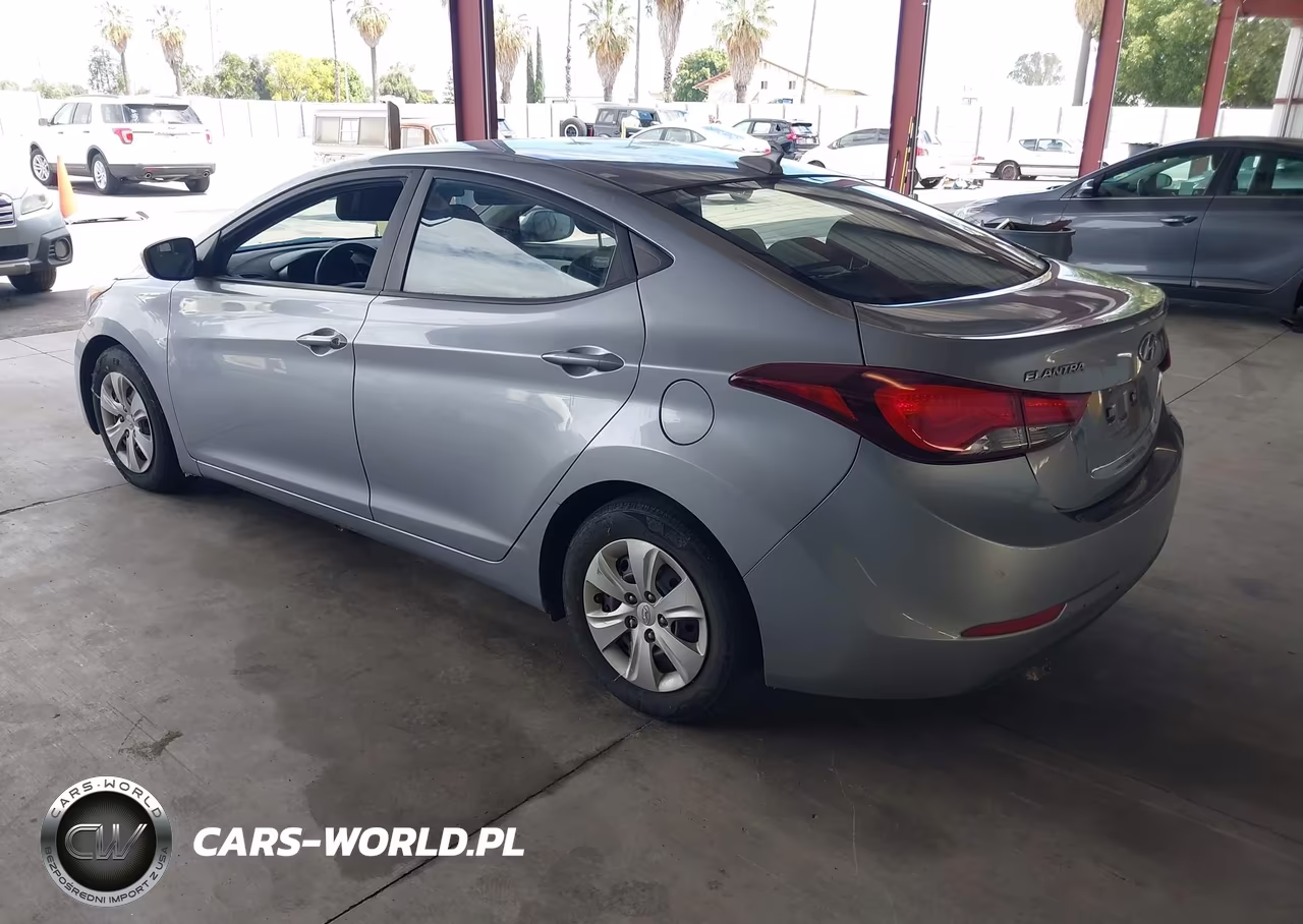 2016 Hyundai Elantra Se VIN:5NPDH4AEXGH672995 - 3