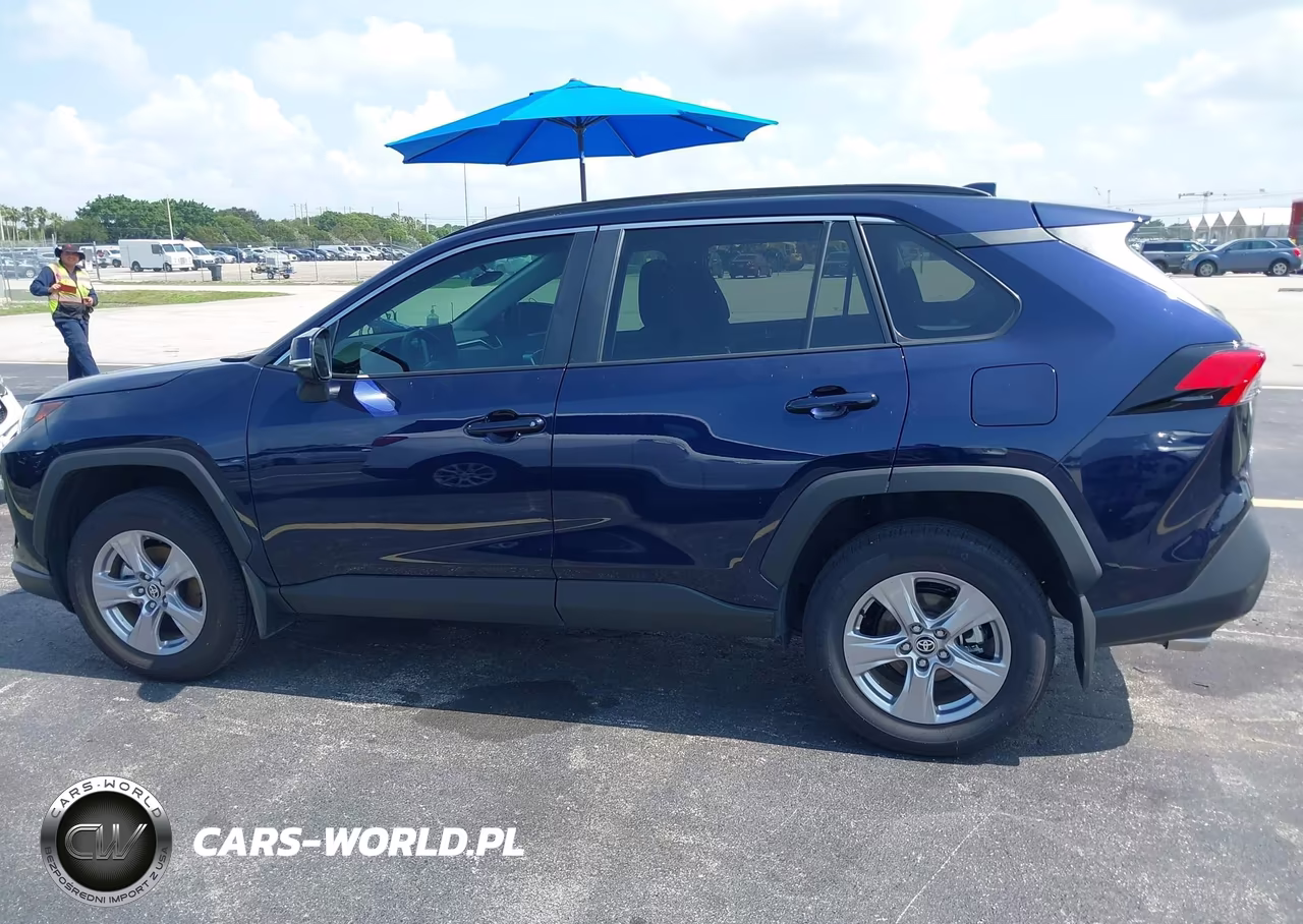 2025 Toyota Rav4 Xle VIN:2T3W1RFV8SW437824 - 14
