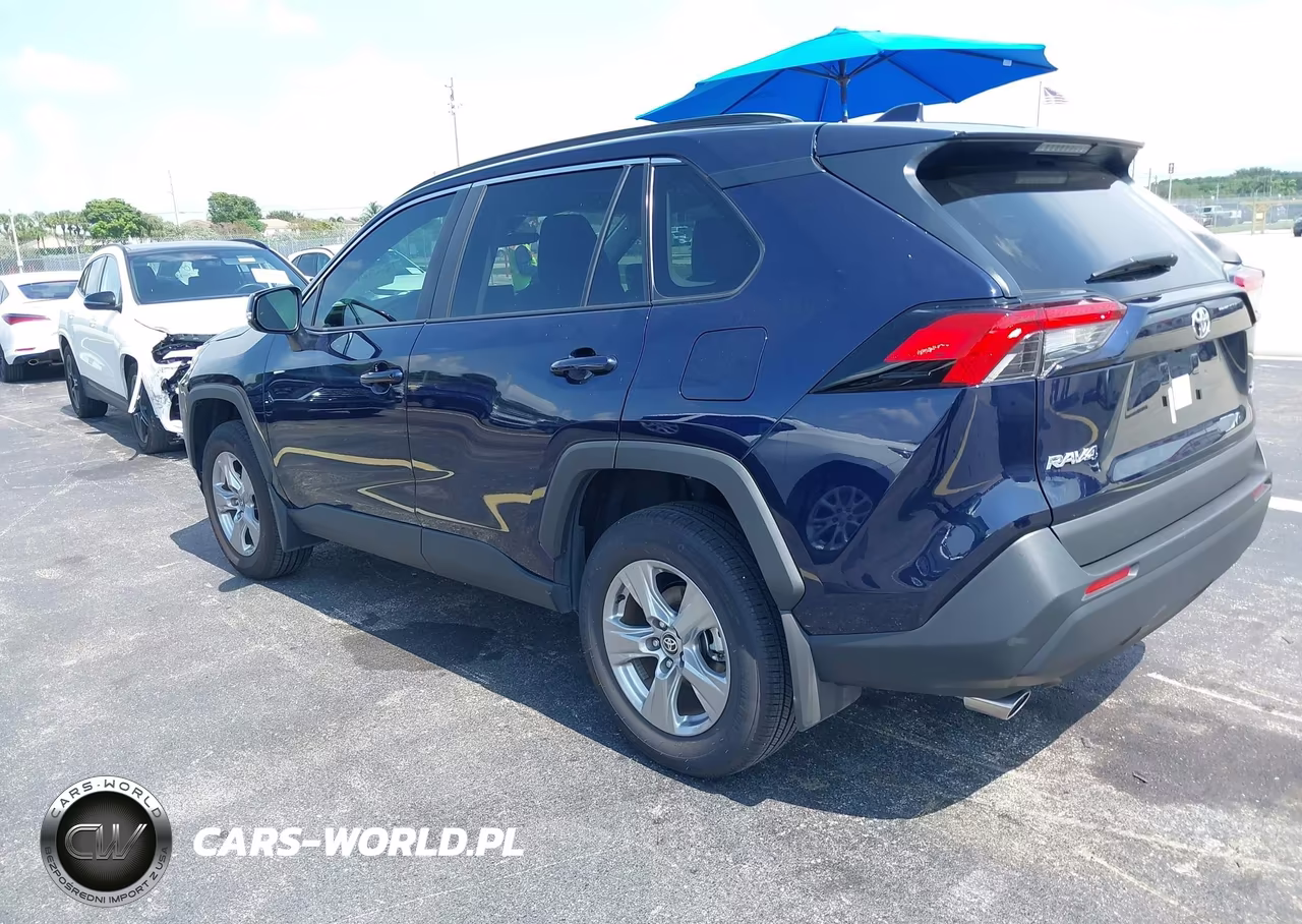 2025 Toyota Rav4 Xle VIN:2T3W1RFV8SW437824 - 3