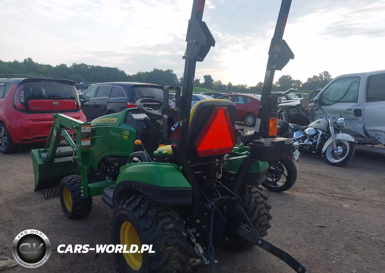 2017 John Deere Subcompact Tractor VIN:1LV1023EEHH105466 - 3