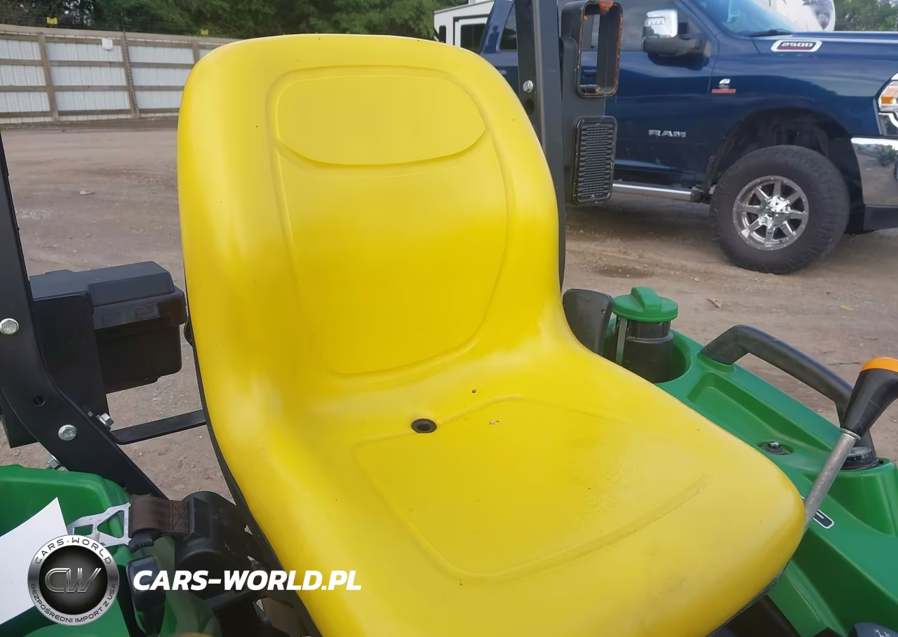 2017 John Deere Subcompact Tractor VIN:1LV1023EEHH105466 - 5